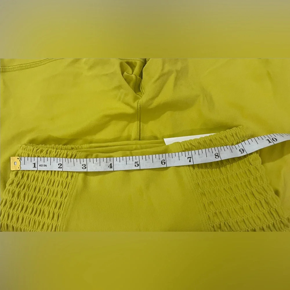 Aerie Offline Real Me Hi-Rise Short Court 4” Biker Short -Chartreuse size XS NWT - Picture 10 of 11